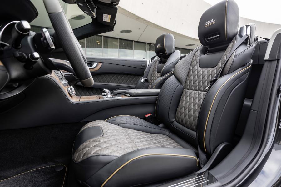 Интерьер Mercedes-Benz SL500 Grand Edition (R231) 2019 года  (WW) (фото 6 из 10)